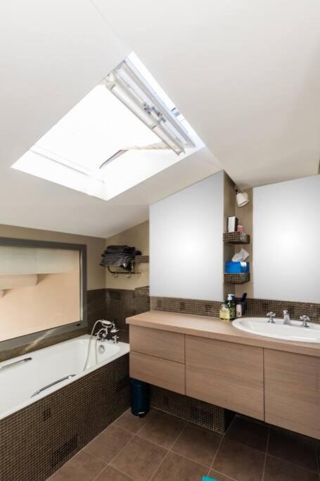 Apartamento Sublime Pepite Vieux Port 2P Vue Imprenable Marsella Exterior foto